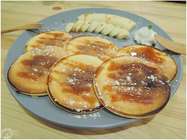 【星羽愛美食-台中】老宅改建舒適環境，飯糰鬆餅都好樸實好精緻好好吃~murmur 默默。