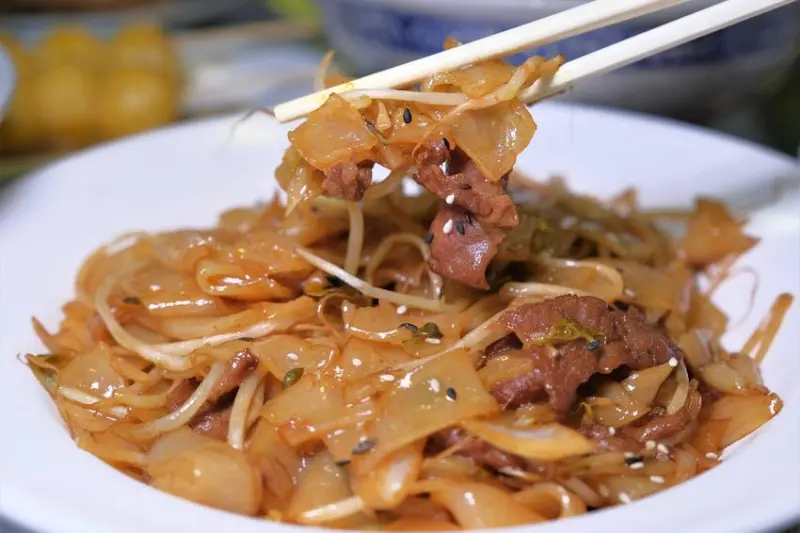 波記茶餐廳｜東區老牌港式茶餐廳全新菜單登場！一秒飛香港享用茶點！忠孝敦化港式推薦、東區港式推薦、東區茶餐廳推薦、大安茶餐廳推薦、大安港式推薦