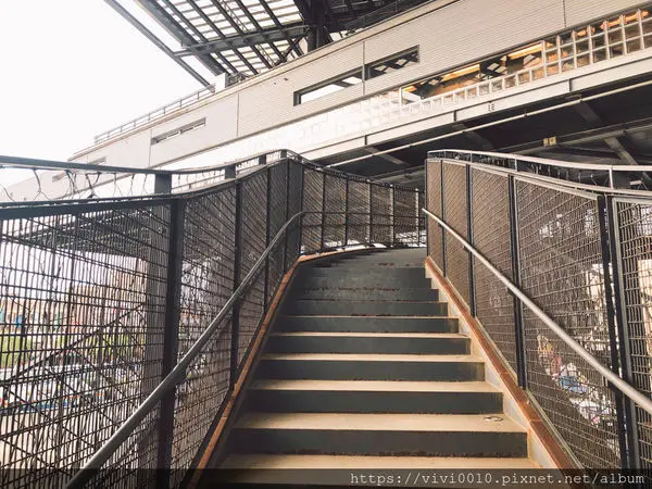 圓圓家出去玩-《宜蘭羅東》免費景點，工業風漂浮車站，IG美拍拍不完《羅東文化工廠》