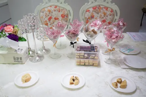 【台北大安區】桃紅世界的糖果屋，用精緻的包裝，結合台灣味的在地點心．卡朵莉菓