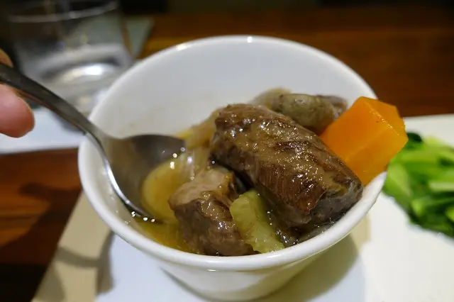 [食記] Has cafe 瀚斯咖啡。商業午餐。質感簡約樸實、平日不限時間 (中山站)