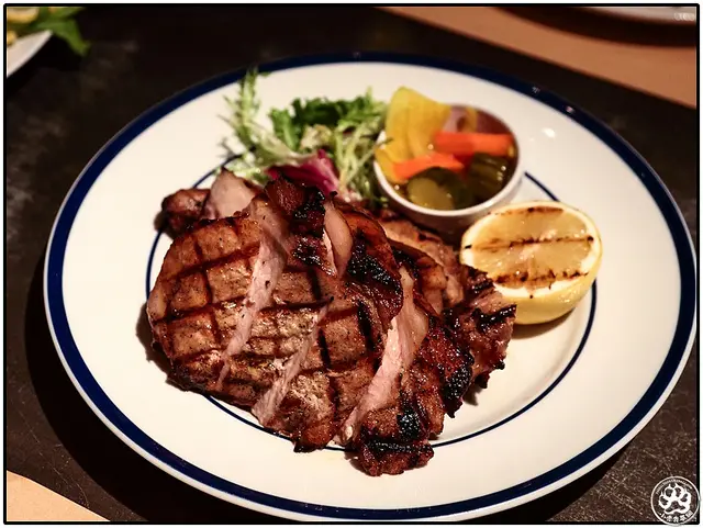 【跟著舒國治尋小吃六十五】【忠孝復興站】Eieio 美式小酒館