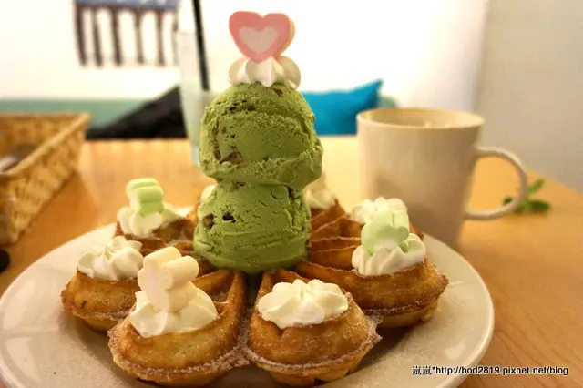 【台北大安】DeLight cafe & deli　朵樂－白醬義大利麵香濃不膩，麵條Ｑ彈有勁！（東區、免服務費、忠孝復興、下午茶）