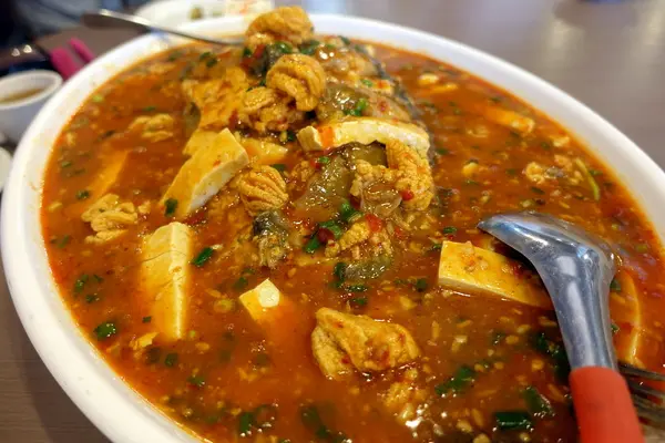 (胖樺食記)台北東門捷運站美食「老郭川菜」/招牌豆瓣鯉魚/麗水街/永康街