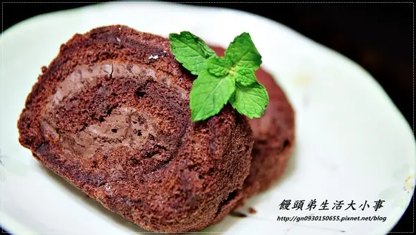 【小山甜點市集】招牌純巧克力瑞士捲                
      