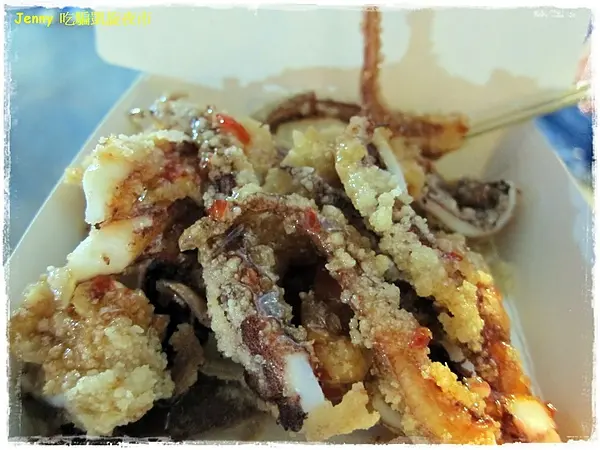 高雄=<凱旋夜市特輯>帛琉原來也有大魷魚啊! 帛琉酥炸大魷魚=