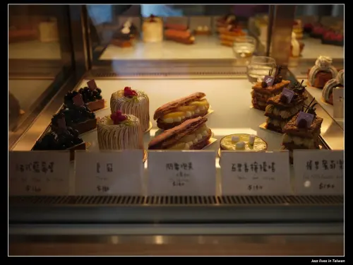 [Petit Four 法式甜點廚房] 這繽紛的華麗是藝術還是甜點呢?