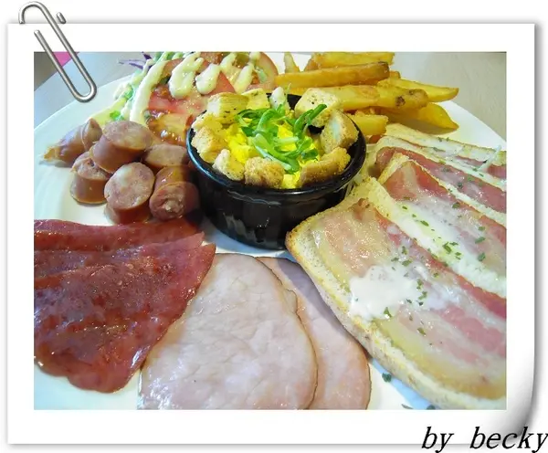 份量實在又美味的【A&K Café】