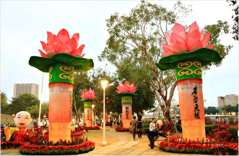 【高雄】2019年愛河燈會‧前無古人後無來者 高雄金銀河愛河燈會無人超越