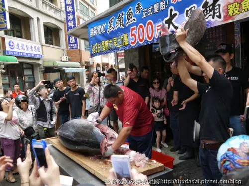 [現宰食記] 新竹"魚鮮會社"~黑鮪魚季之現殺黑鮪魚表演~