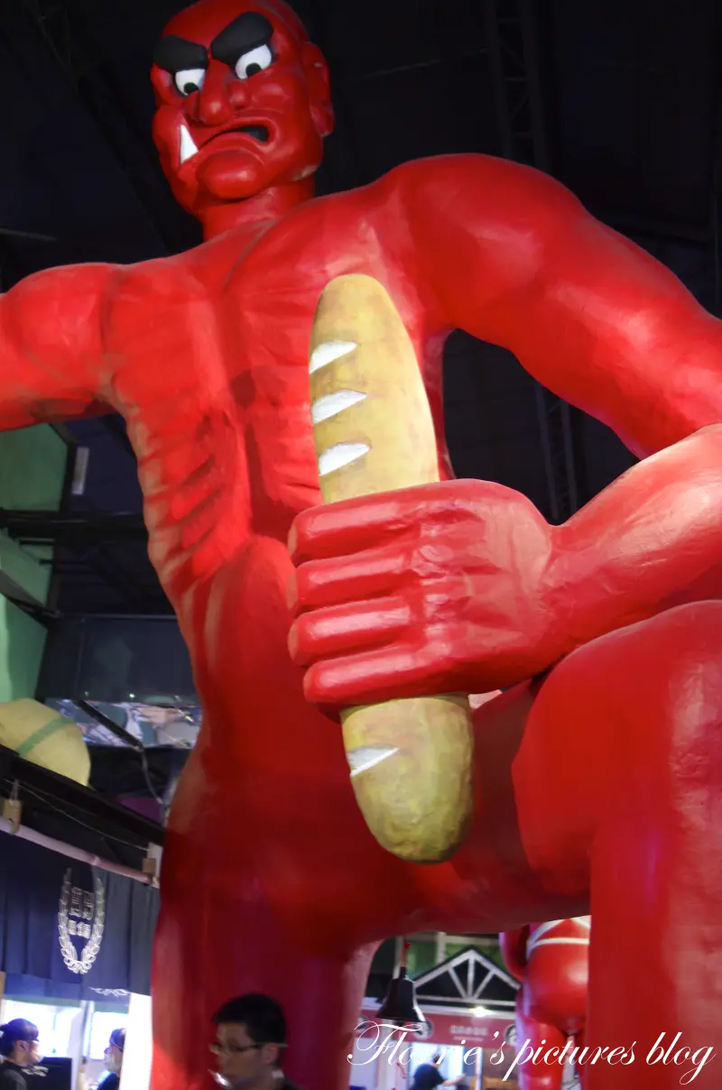 小俞趴趴造~宜蘭市~蘭陽糧食局-窯烤山寨村~赤魁紅巨人賣麵包？！ 