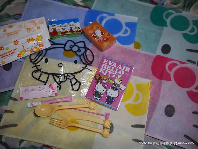 【景點】【心情】A好康必讀?長榮航空(Eva Air)無嘴貓彩繪機(Hello Kitty Jet)教戰守則?!