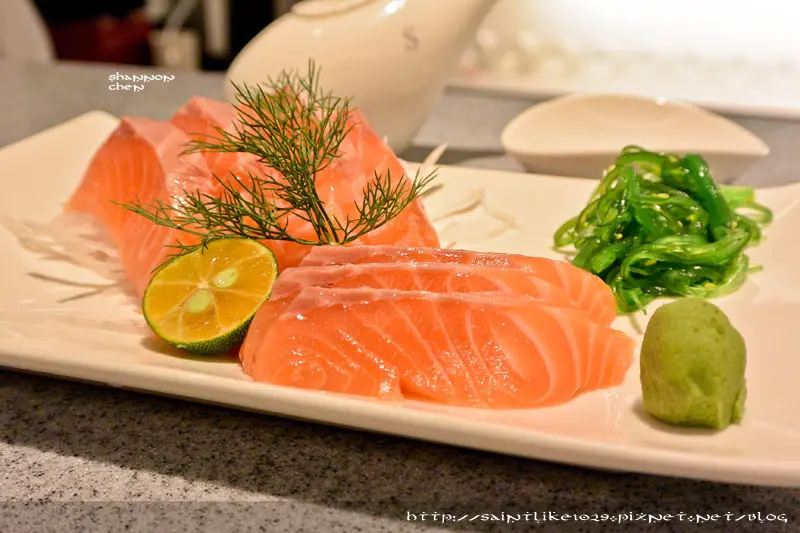 *美食*Supreme Salmon美威*鮭魚滷肉飯?!?!