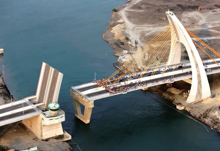 【國內旅遊】屏東大鵬灣行家玩透透套票組合-GO KART+遊湖登蚵殼島