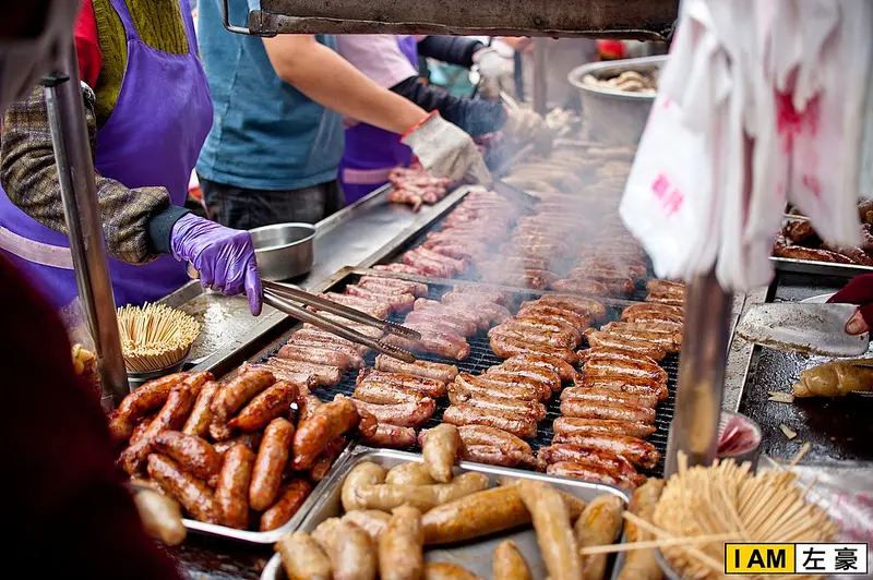 [食記] 高雄。三民區 新大港香腸大腸攤 (廟口小吃)