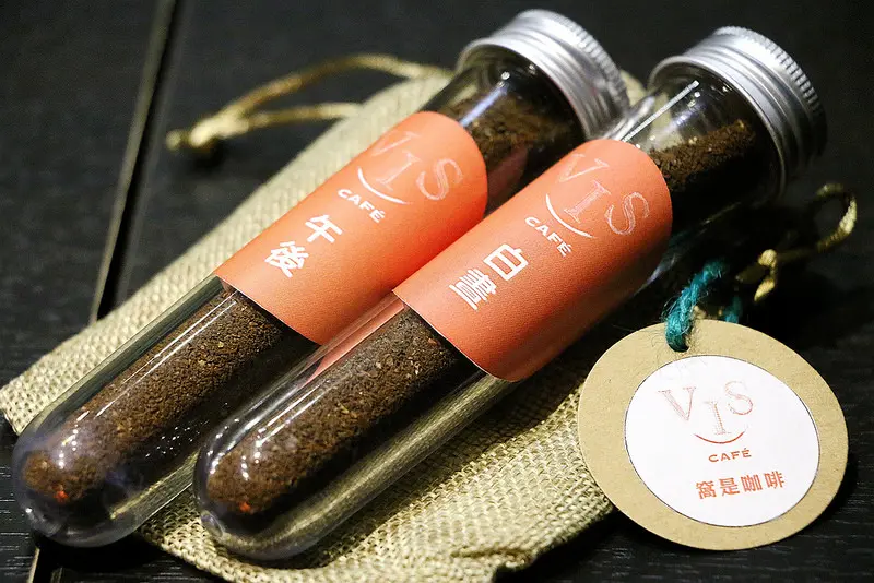【羽諾美食】Vis Cafe 窩是咖啡X台北設計角落店家❤ 來Vis Café分享生活的美好 