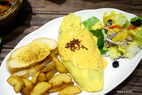 （食記）鄰居家 松菸店｜工業風早午餐 松山菸廠正對面/松菸商圈＠麥仔の生活日記