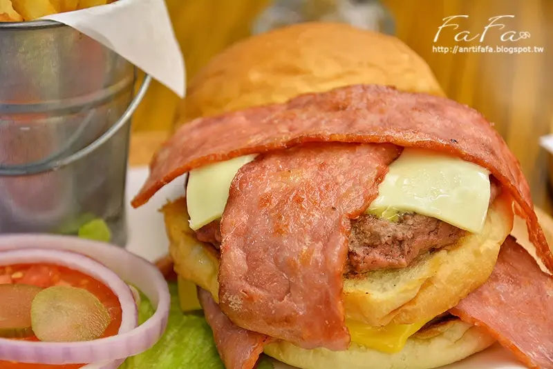 
Next Door 鄰居家 。 美式、義式、墨西哥大集合
