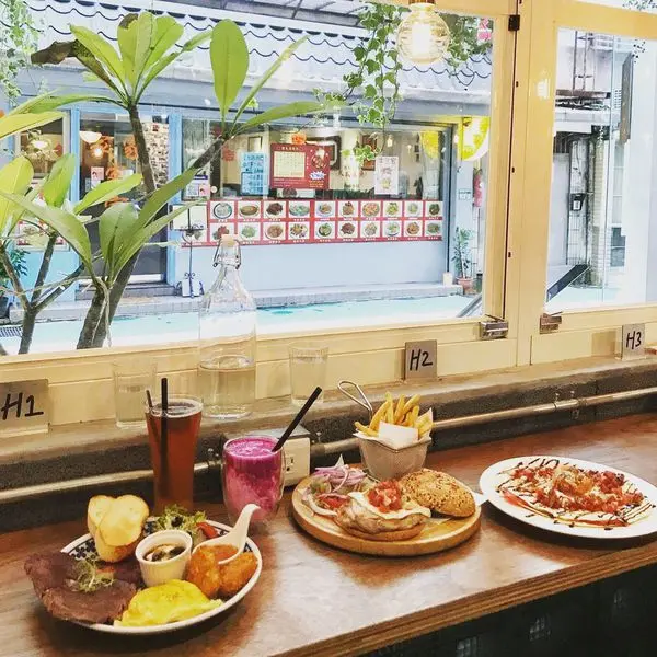 【食記｜大安區】鄰居家Next Door :) 水泥工業風搭配乾燥花，早午餐/美式餐點/友善寵物餐廳