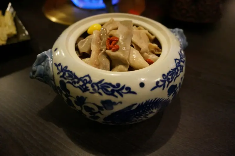 [台中]這一鍋-皇室秘藏鍋物(鳳凰回巢鍋)-85度C新品牌--踢小米食記