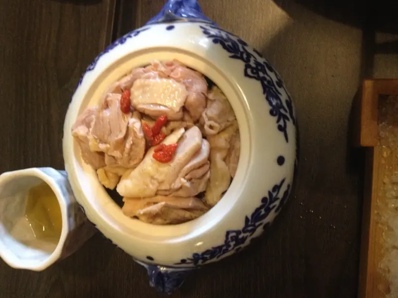 [台中 這一鍋朝富殿]~這一味上門也只能喀喀海鮮了，小主還是先回了吧！