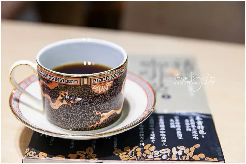 大安安和路‧Knutsen Petite肯努森‧咖啡教母娥娜的精品咖啡