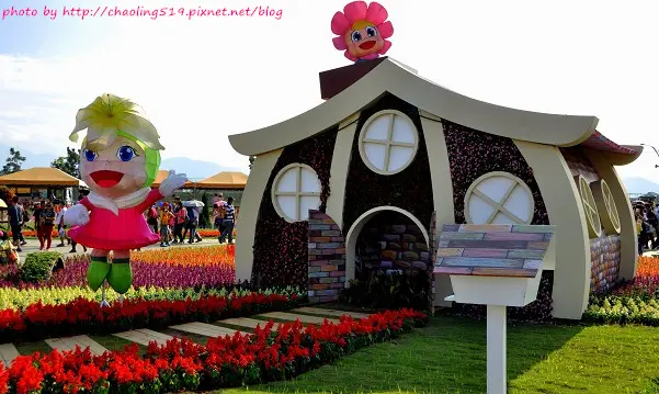 【新社 / 賞花】2015臺中國際花毯節。就算(人擠人)也不虛此行！