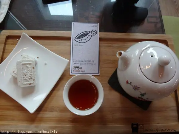 【台中。烏日】羅布森咖啡書蟲房。十年不關的獨立書店