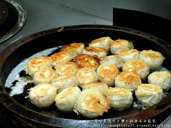 《試吃》價格實惠相見恨晚【興仁路水煎包】
