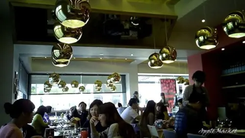 Love one cafe 樂昂ⓥ吃到超人氣的領結吐司啦~啾啾可愛好呀咪❤