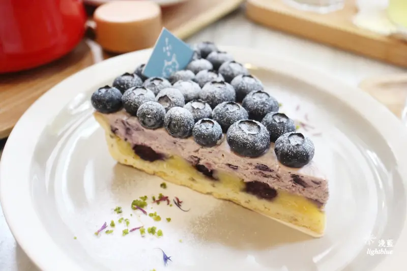 [ 板橋美食 ] 淺藍 × ponpie～板橋知名甜點下午茶，最愛藍莓派
