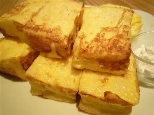 中山國小站 Impronta cafe 腳印咖啡 美式早午餐 法式吐司 爆漿歐姆蕾 大碗甜點 還有超可愛法鬥喔~