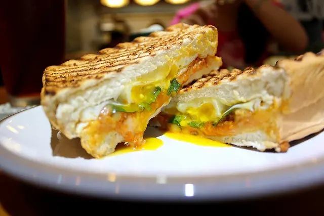 好初早餐二店～混蛋厚押餅！吃就吃別罵人啊～