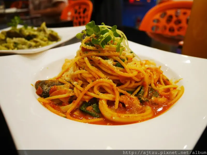 【食記】喔啦義大利麵 // 高cp值平價義大利麵！   ＠捷運中山國中站