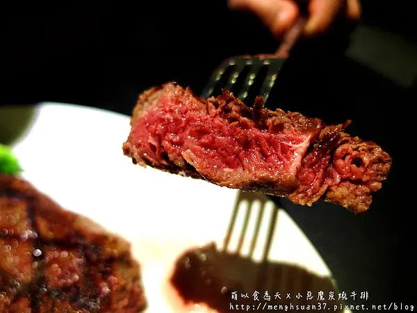 食記►新北中和┃小惡魔炭燒牛排┃美國安格斯Choice等級牛排，平價的美味！（捷運永安市場站、試吃）