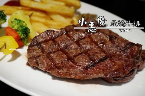 【新北美食】永安市場 小惡魔炭燒牛排 CHOICE等級平價享受