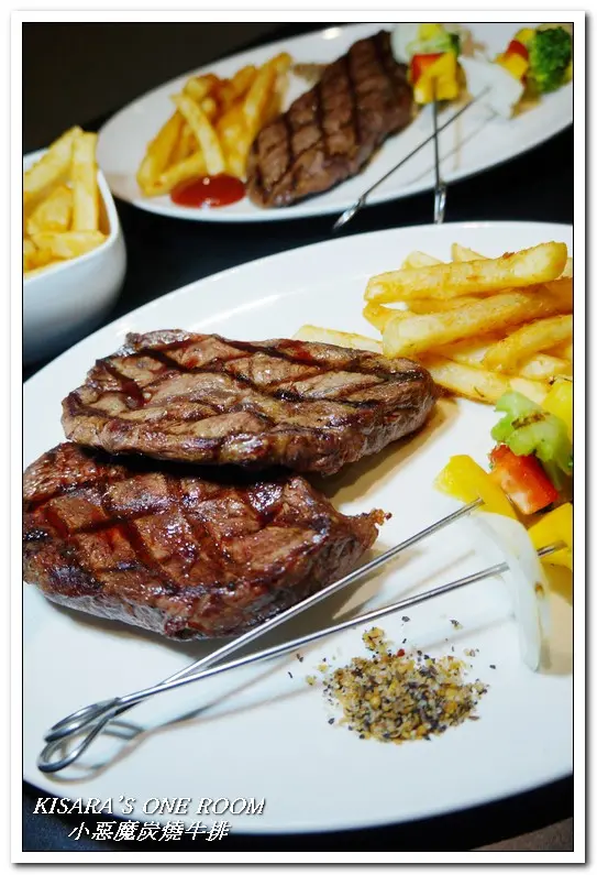 永安市場捷運站牛排．充滿人氣的高CP值街角牛排館──小惡魔炭燒牛排        
      