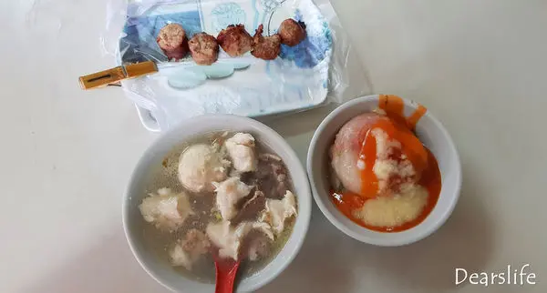 【新竹．香山】鷹王肉圓｜隱身空軍基地旁的台灣傳統小吃｜熱賣一甲子的肉圓、香腸、綜合湯