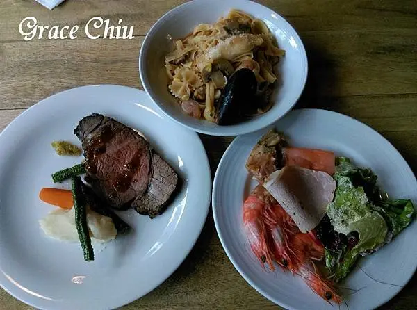 義饗食堂～義式美饌吃到飽，窯烤披薩現點現做，爐烤牛肉大方供應