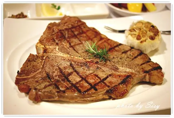 【台北美食】蝸牛義大利餐廳敦南店/敦化店 ~碳烤CHOICE等級16盎司丁骨牛排~ 情人節約會首選