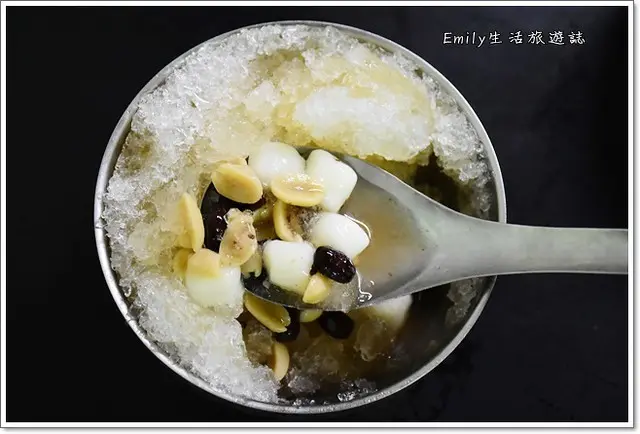 台中美食》樂群湯圓之家。圓仔冰，人氣美食夏季限定