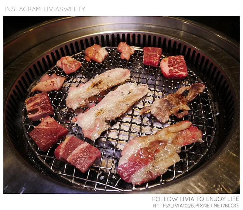 美食餐廳║ 台北大安區 捷運忠孝復興 櫻花羿日式炭火燒肉 台北燒肉吃到飽/大安區燒肉 ❤跟著Livia享受人生❤
