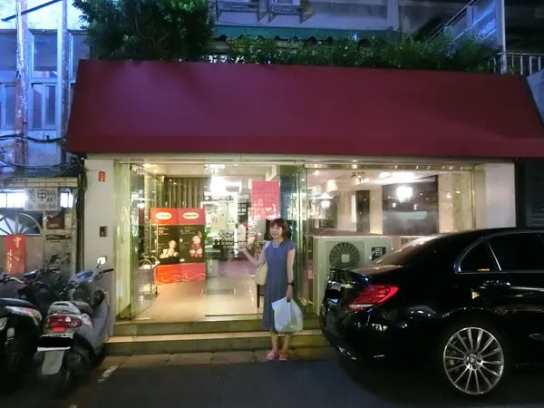 【台北燒肉吃到飽/大安區燒肉推薦】櫻花羿日式炭火燒肉~喜愛各式燒肉、哈根達斯冰淇淋的朋友，這間吃到飽超級划算喔!