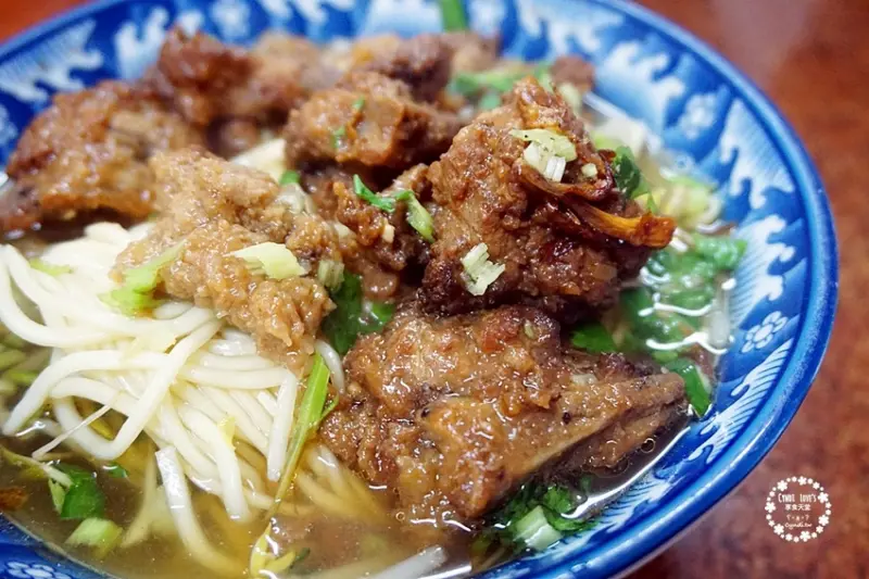 正老牌清水排骨麵復興分店，想吃排骨麵不用跑到豐原廟東，市區就可以吃到 - Cyndi loves享食天堂