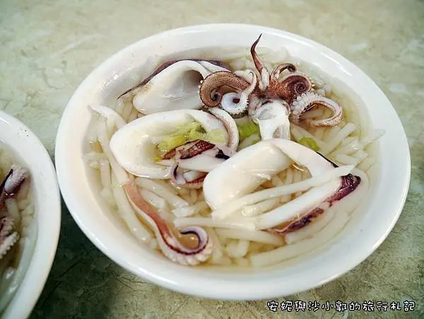 【台南美食】葉家小卷米粉  國華街上的人氣排隊美食