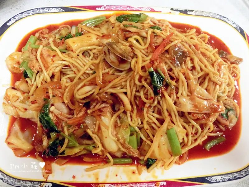 高麗屋。近十甲市場CP值超高的韓式料理!大推炒馬麵、銅盤烤肉!平價好滋味的韓式料理!