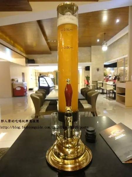 (美食 宜蘭 羅東) 瘋巢複合式餐廳 ~ 義大利菜+鮮釀啤酒+聽星光幫LIVE演唱! 三重享受!