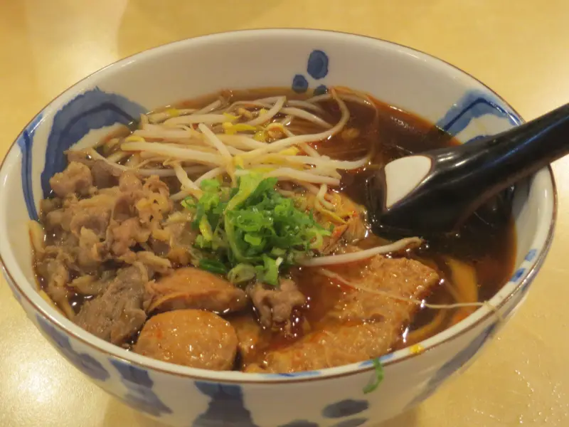 【試吃】湯頭麻辣香醇的＂三商巧福(板橋店)＂食記