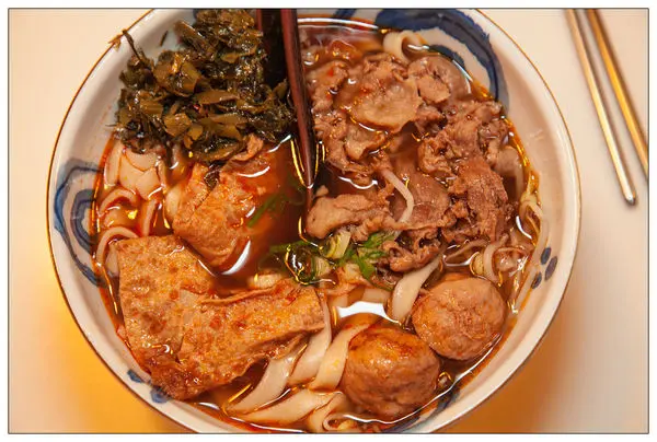 【食記】 內湖 辣味十足的三商巧福麻辣蘭州牛肉麵