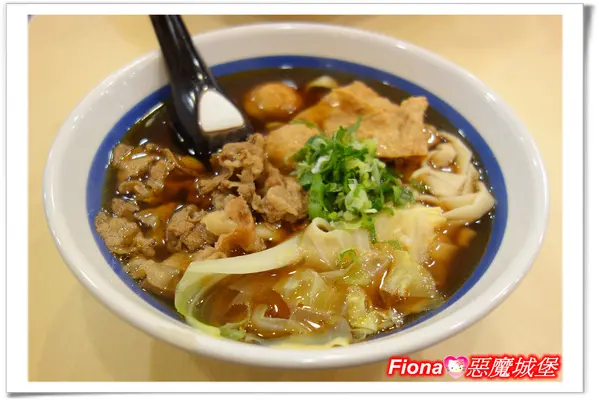 【體驗。試吃】三商巧福。麻辣蘭州牛肉麵